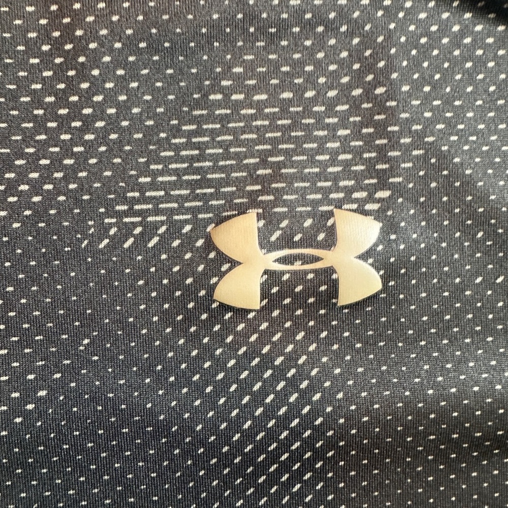 Bundle of two men’s under armor, athletic shirts, size medium - Picture 4 of 10